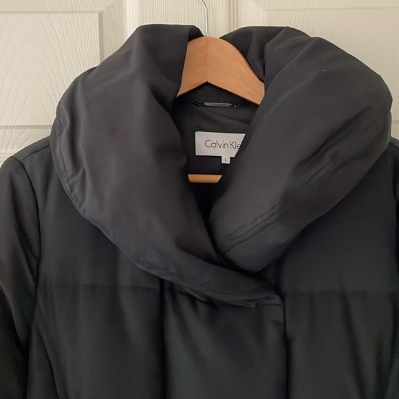 Calvin Klein: Quilted Puffer Down 3/4 Length Coat - Picture 3 of 14